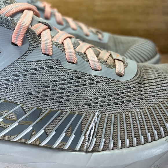 Hoka One One Bondi 7 CUSHIONED Womens Size 7.5 Running Shoes Sneakers Gray - Picture 2 of 14